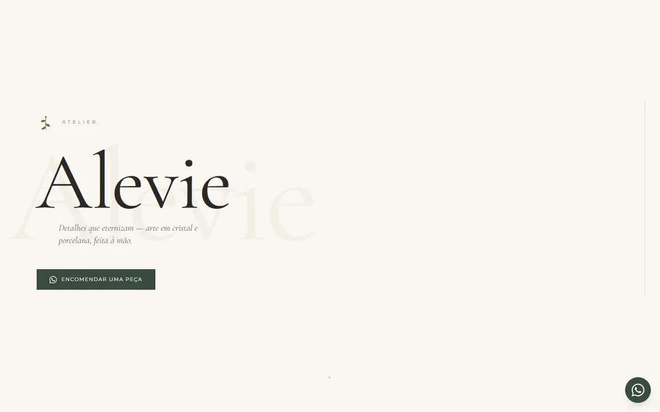 Página inicial do Alevie Atelier com o nome do atelier em letras grandes e o botão Encomendar uma peça